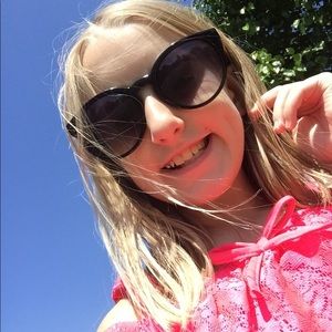 Meet your Posher, Lylian